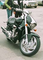 MOTO_SUZUKI_INTRUDER1